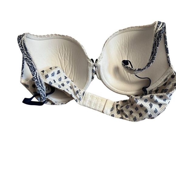 Victoria’s Secret Paisley Embroidered Lace Bra Size 36C - Picture 3 of 4
